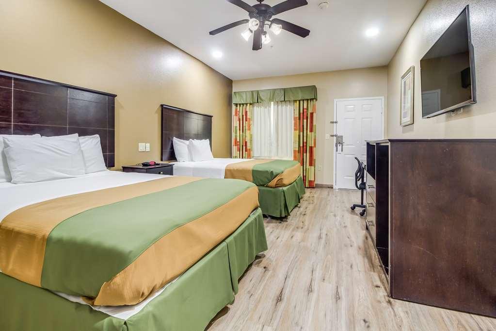 Americas Best Value Inn & Suites Tomball Room photo